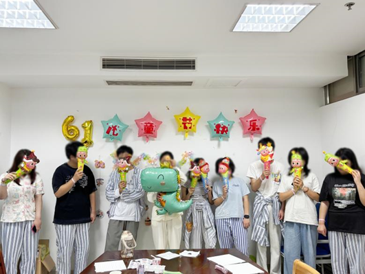 【“心”闻速递】童趣不缺席，温暖伴成长——盐城市第四人民医院儿童青少年科六一主题活动侧记
